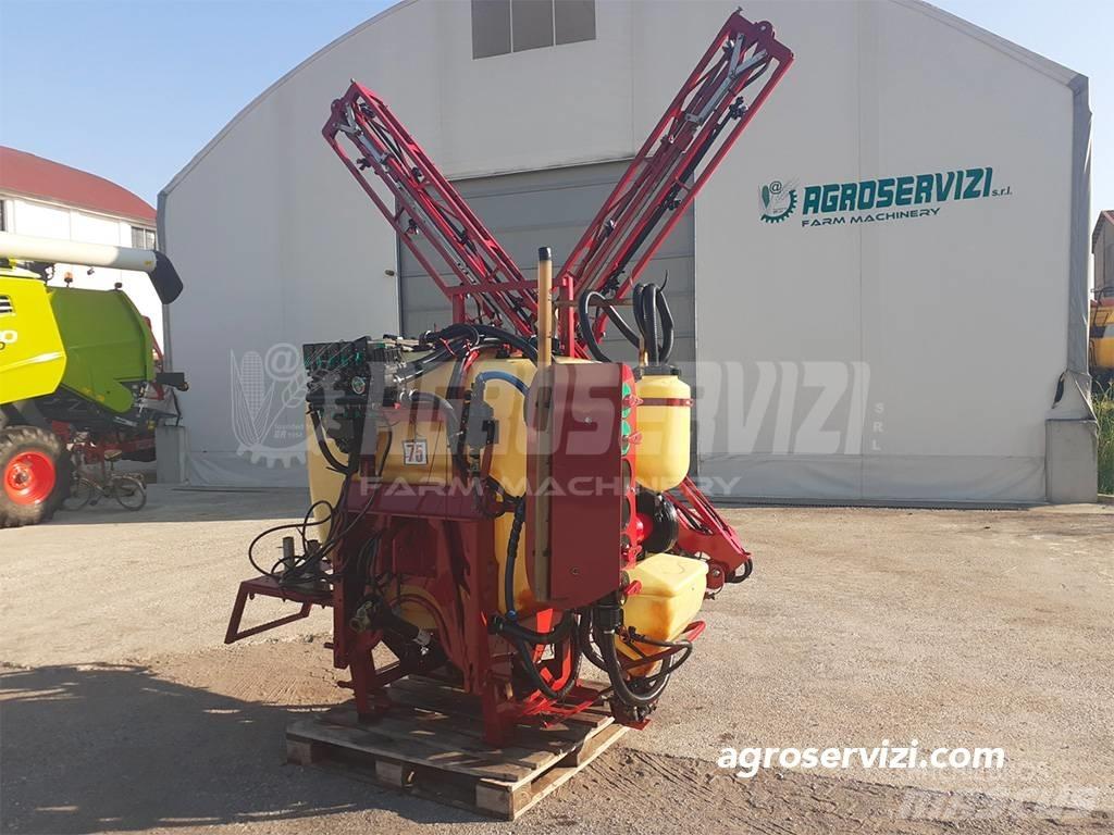 Hardi Master NUM. 075 Zamontowane opryskiwacze