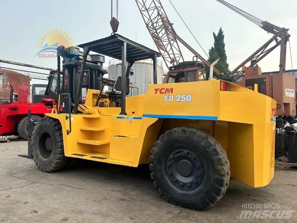 TCM FD 250 Wózki Diesla