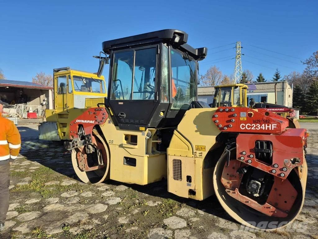 Dynapac CC 234 HF Walce dwubębnowe