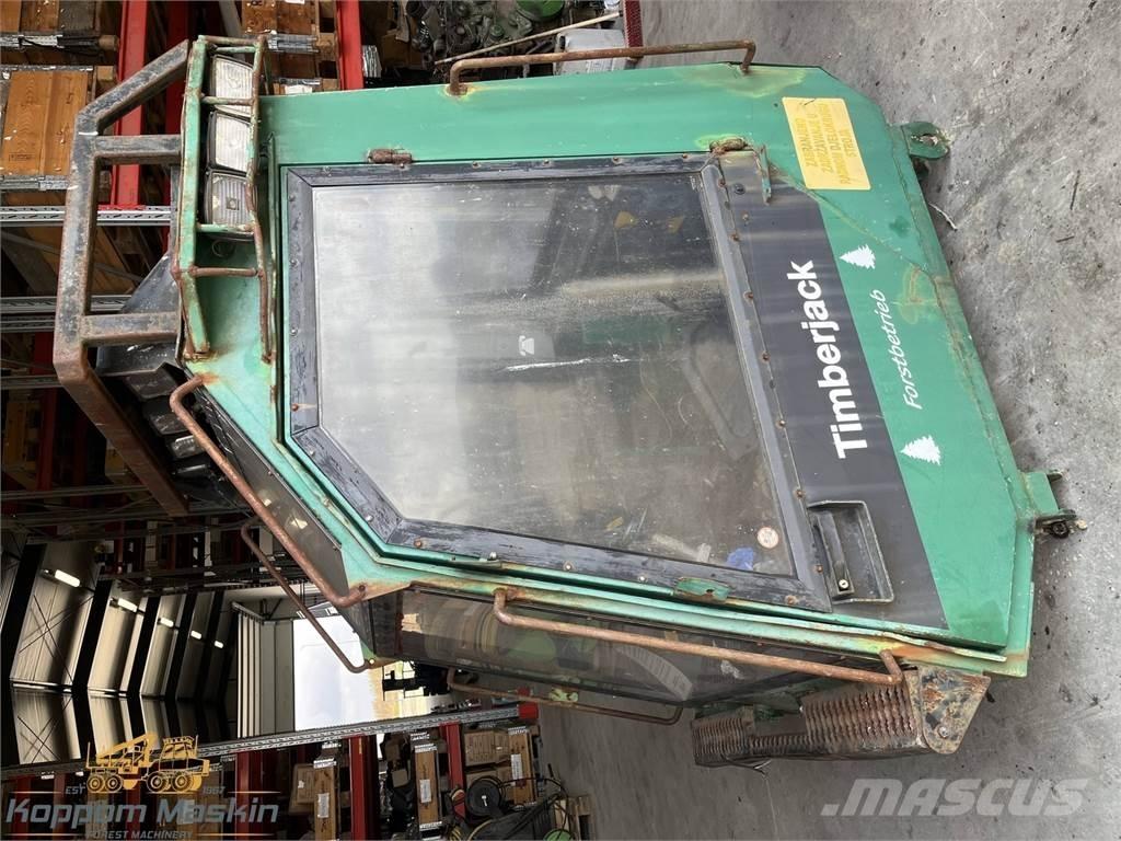 Timberjack 1270 Kabiny i wnętrze