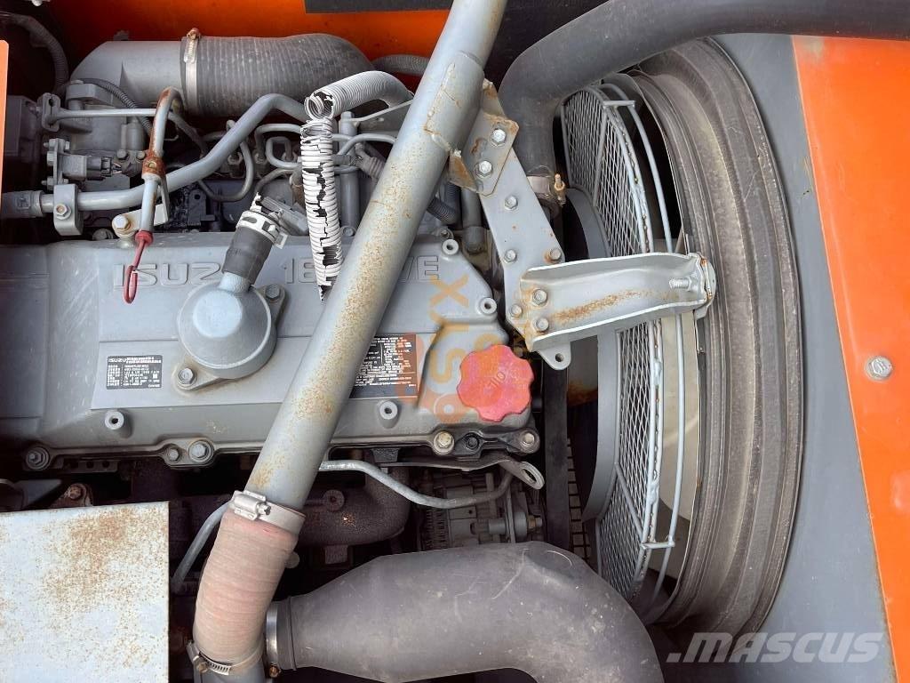 Hitachi ZX 240 Koparki gąsienicowe