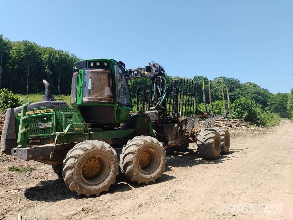 John Deere 1110 Forwardery