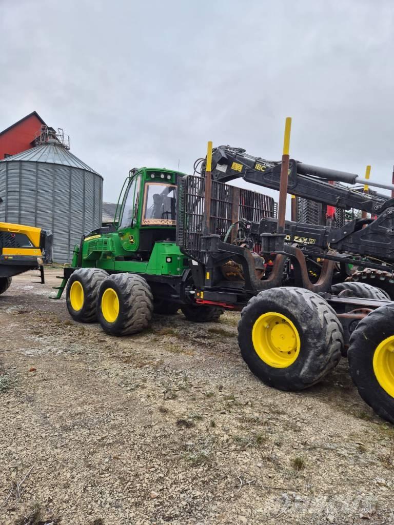 John Deere 1210 G Forwardery