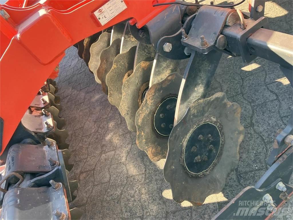 Kuhn 303 Brony talerzowe