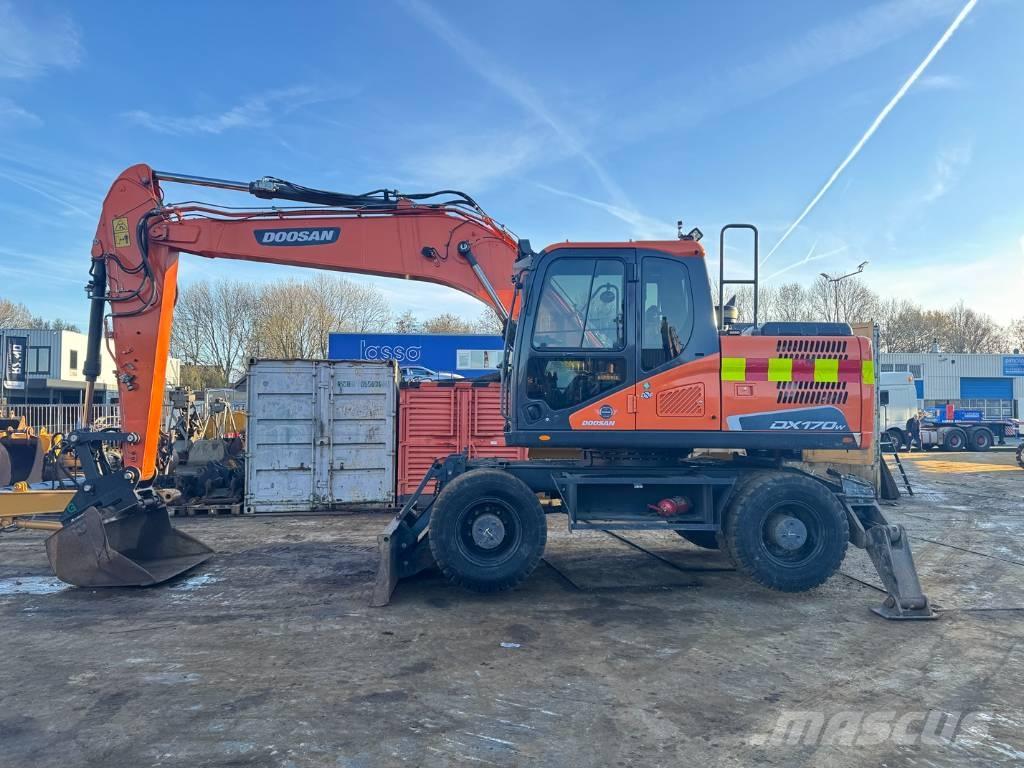 Doosan DX 170 W - 5 Koparki kołowe