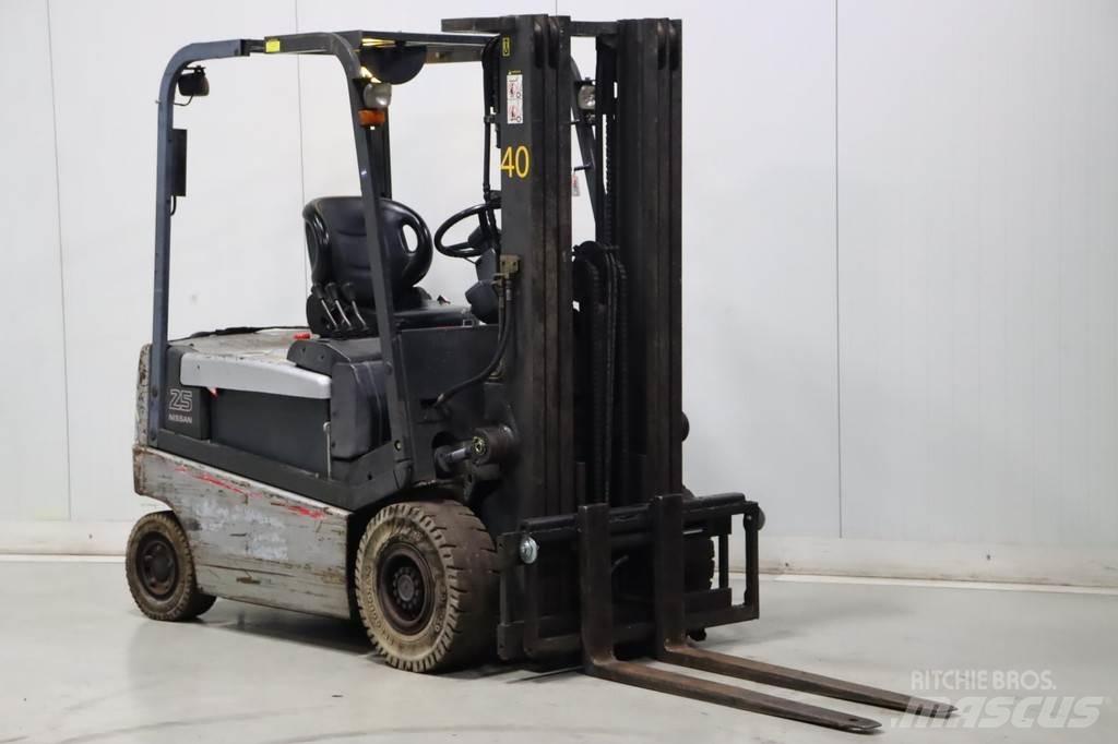 Nissan Q02L25CU Wózki elektryczne