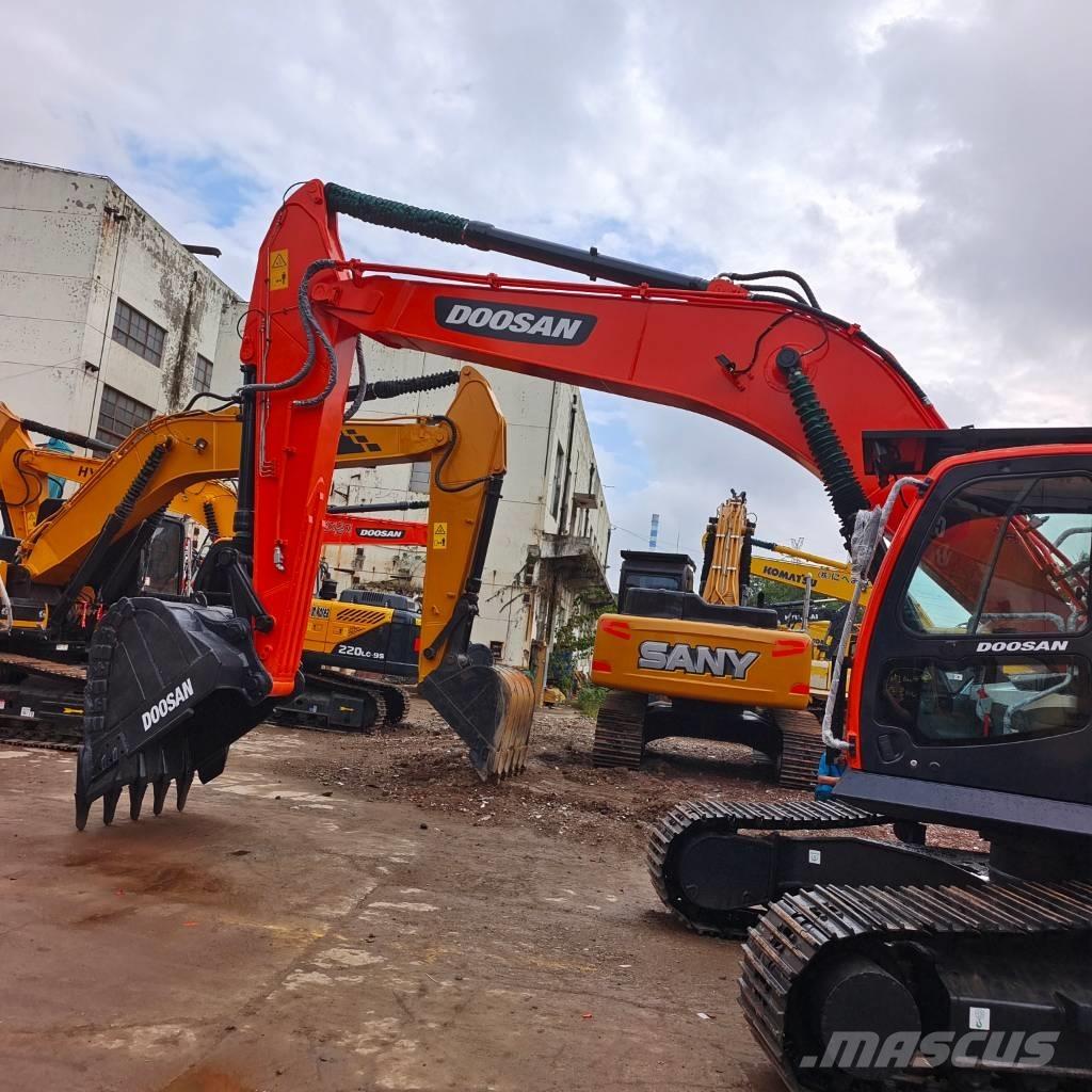 Doosan DX 300 LC Koparki gąsienicowe