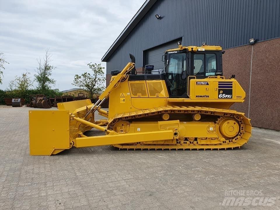 Komatsu D 65 PX-17 Spycharki gąsienicowe
