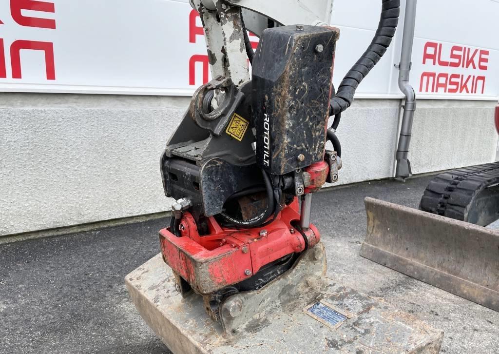 Takeuchi TB230 Minikoparki