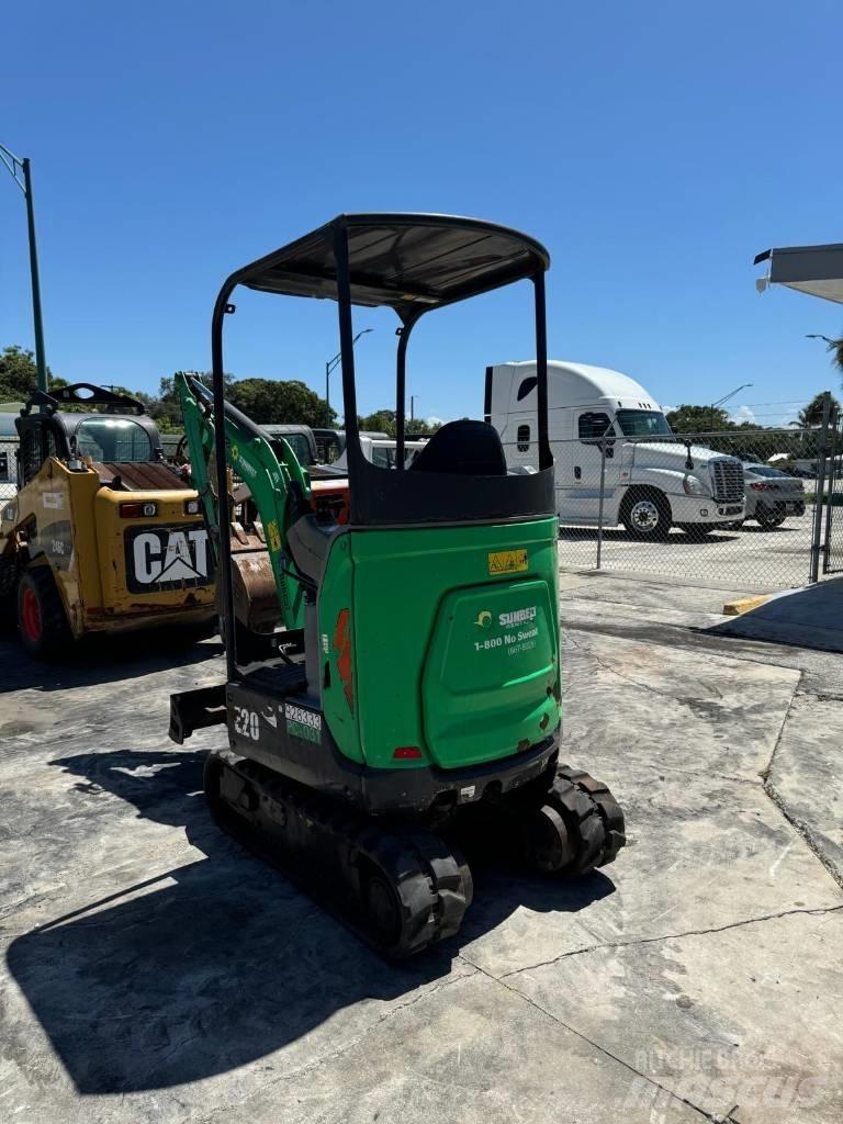 Bobcat E20 Minikoparki