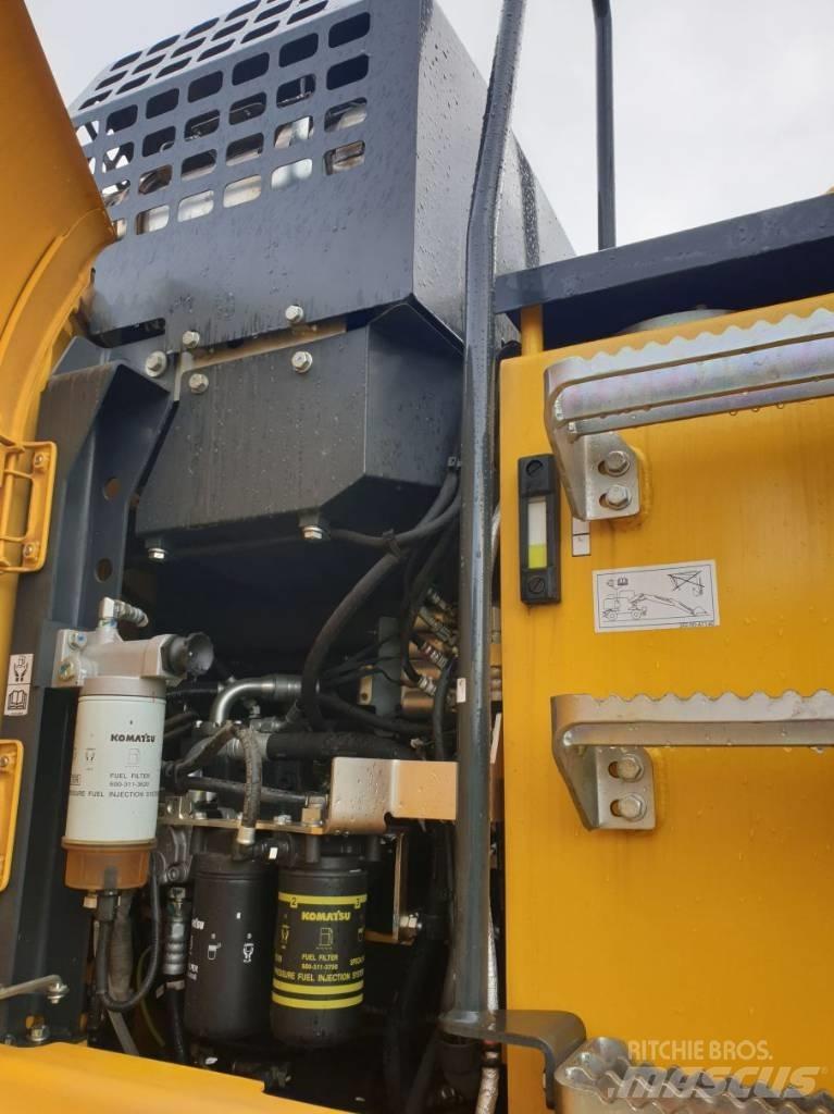 Komatsu PW148-11EO Koparki kołowe