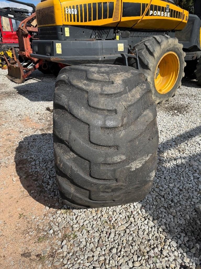 Nokian 710/40-24.5 Opony, koła i felgi