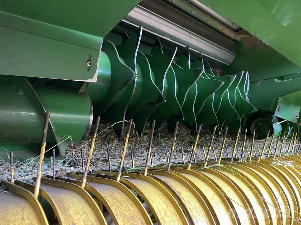 John Deere 623 Prasy zwijające