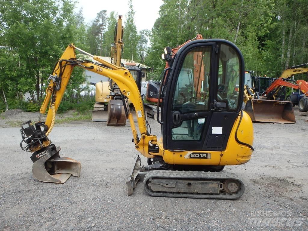 JCB 8018 Engconilla Minikoparki