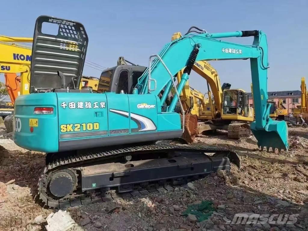 Kobelco 210 Koparki gąsienicowe