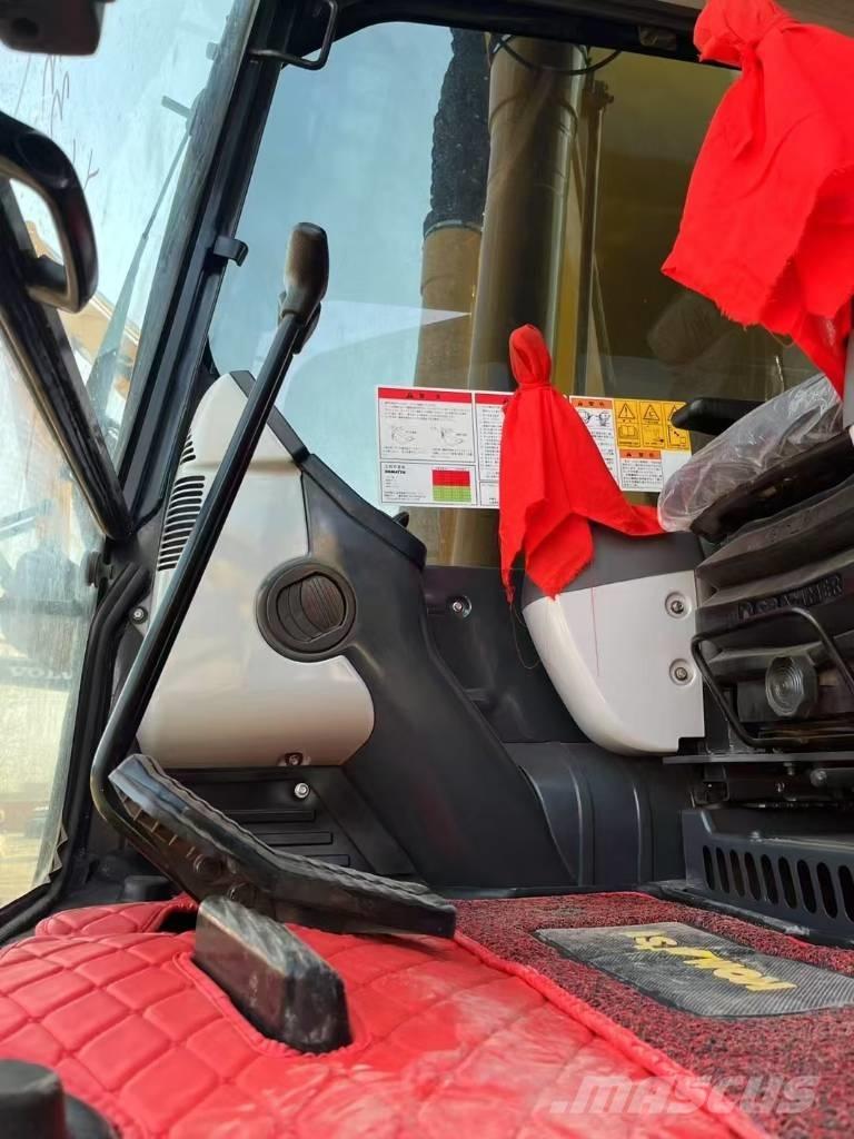 Komatsu 240 LC-8 Koparki gąsienicowe