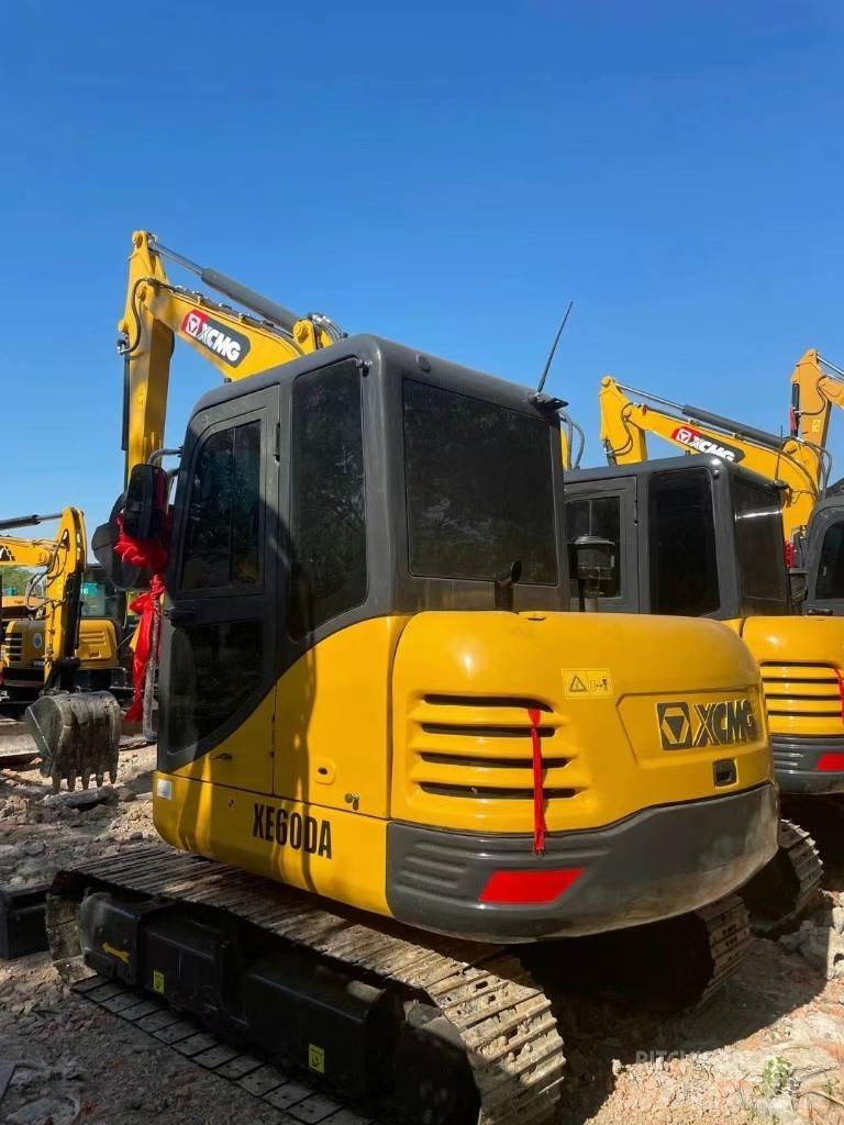 XCMG XE60A Minikoparki