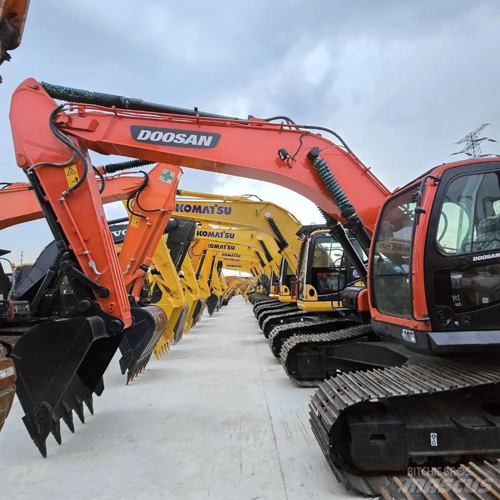 Doosan DX 225 LC Minikoparki