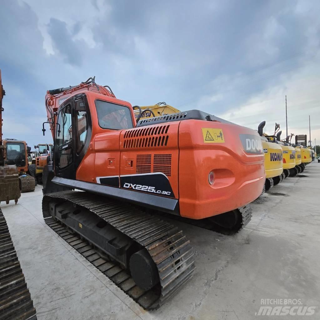 Doosan DX 225 LC Minikoparki