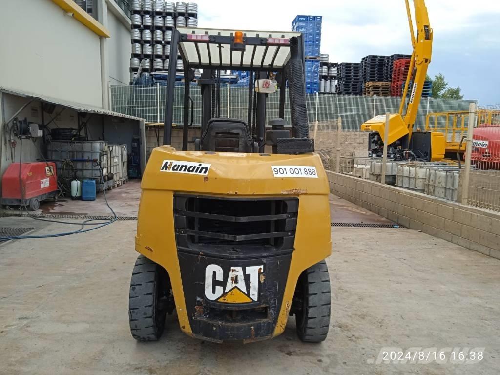 CAT DP 40 Wózki Diesla