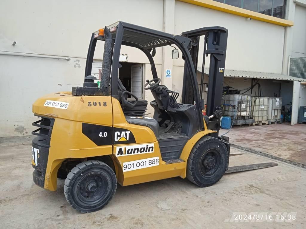 CAT DP 40 Wózki Diesla