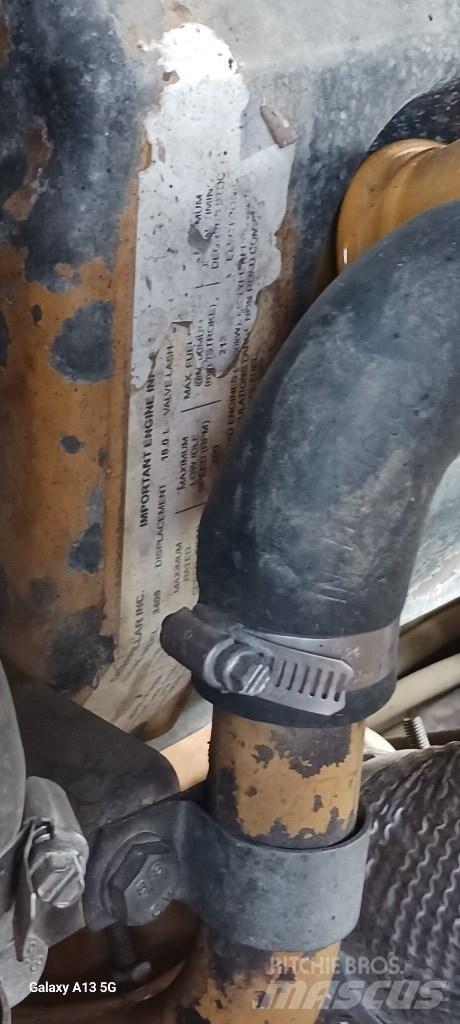 CAT 631 G Skrobaki