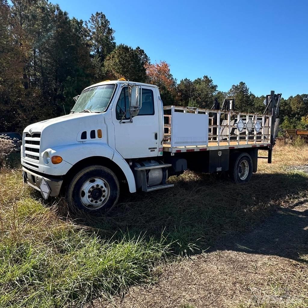 Sterling Flat Bed Ciężarówki typu Platforma / Skrzynia