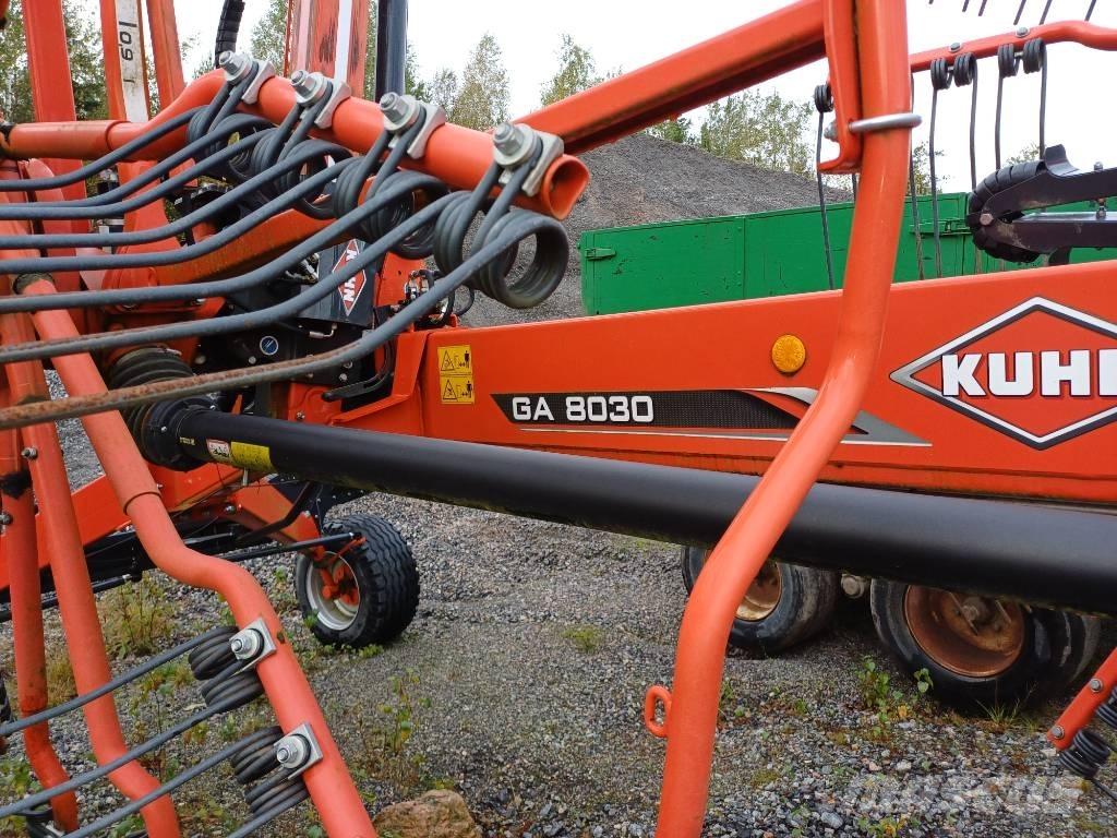 Kuhn GA8030 Ciągnikowe żniwiarki pokosowe