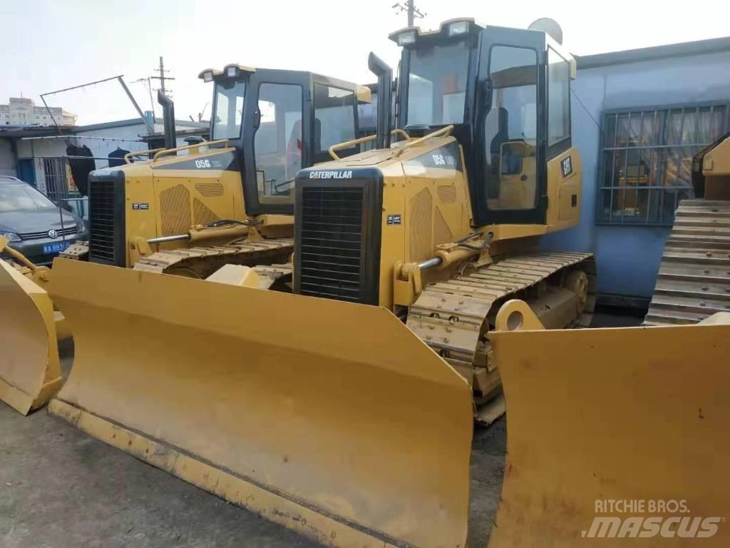 CAT D5M Spycharki gąsienicowe