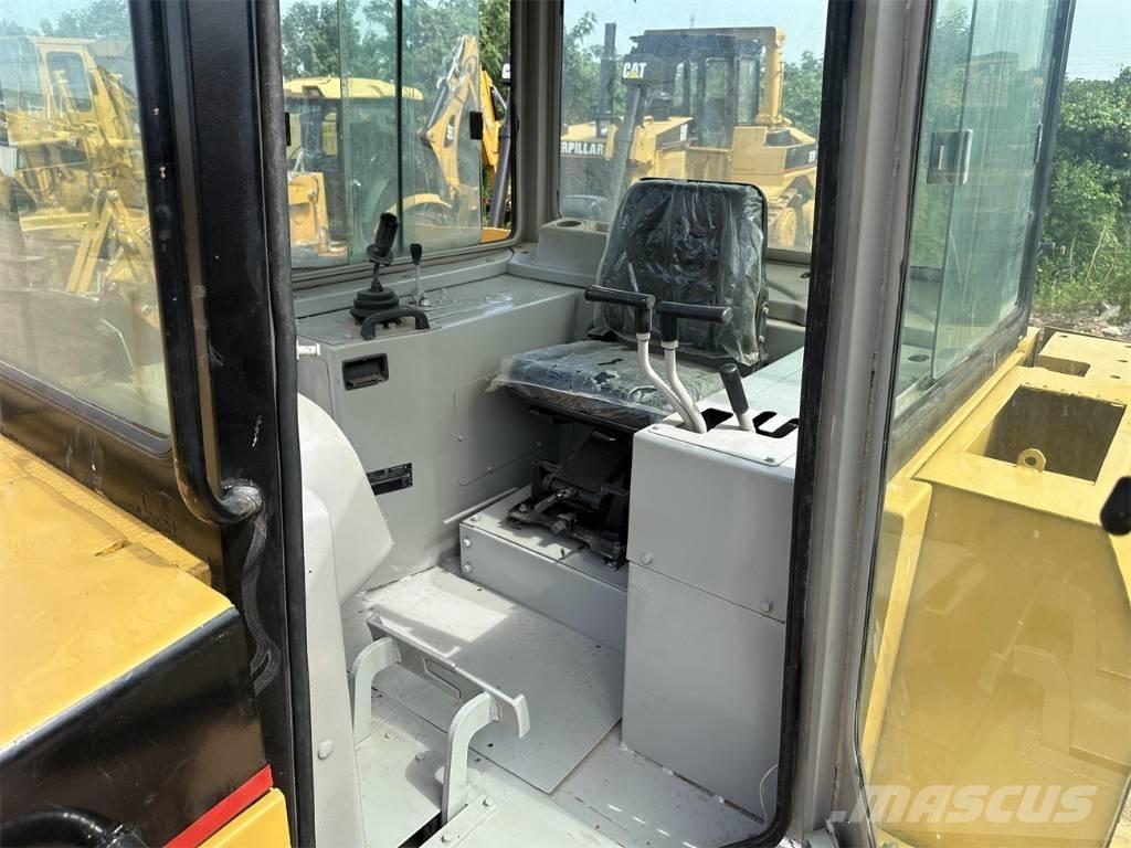 CAT D 6 G Spycharki gąsienicowe