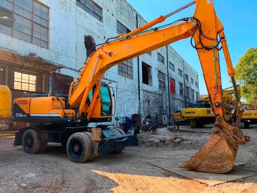 Hyundai R210W-9 Koparki gąsienicowe