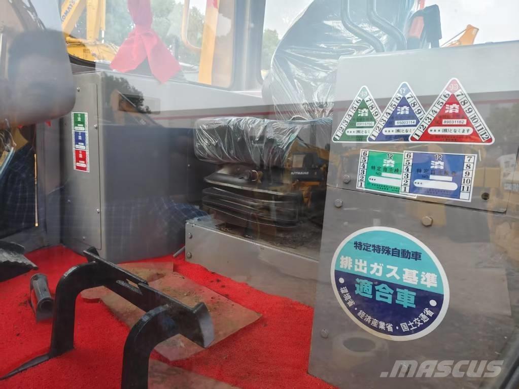 CAT D6G2 Koparki gąsienicowe