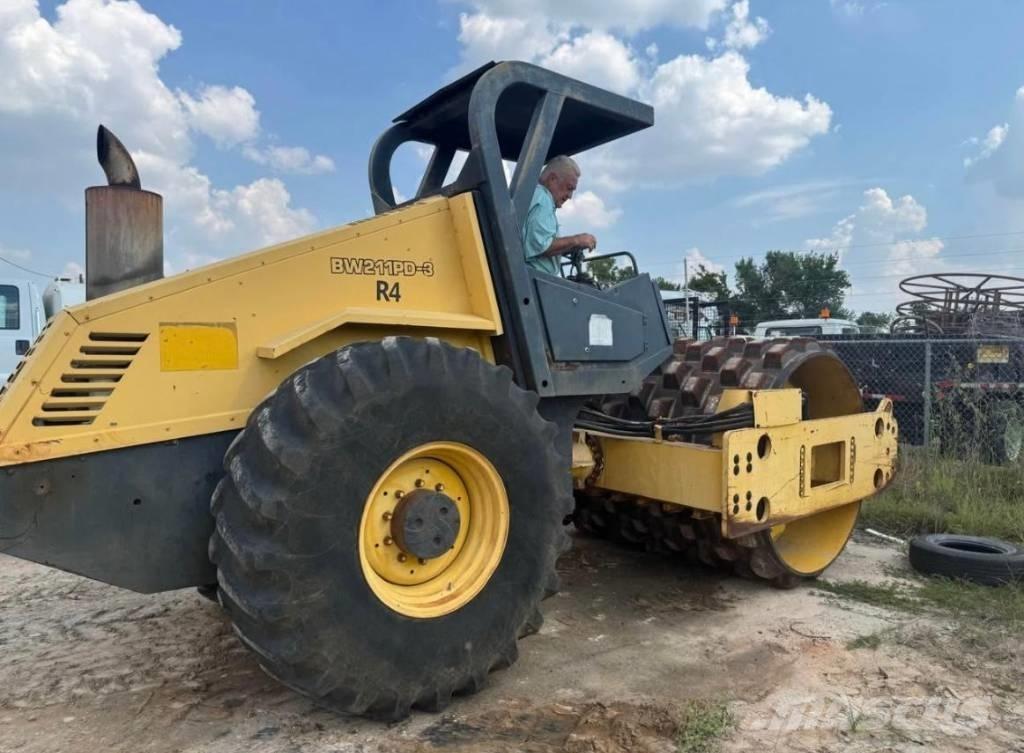 Bomag BW 211 P D-3 Walce jednobębnowe