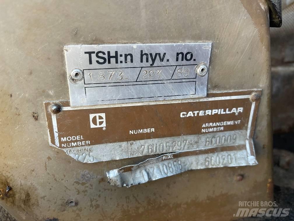 CAT 225 Koparki gąsienicowe
