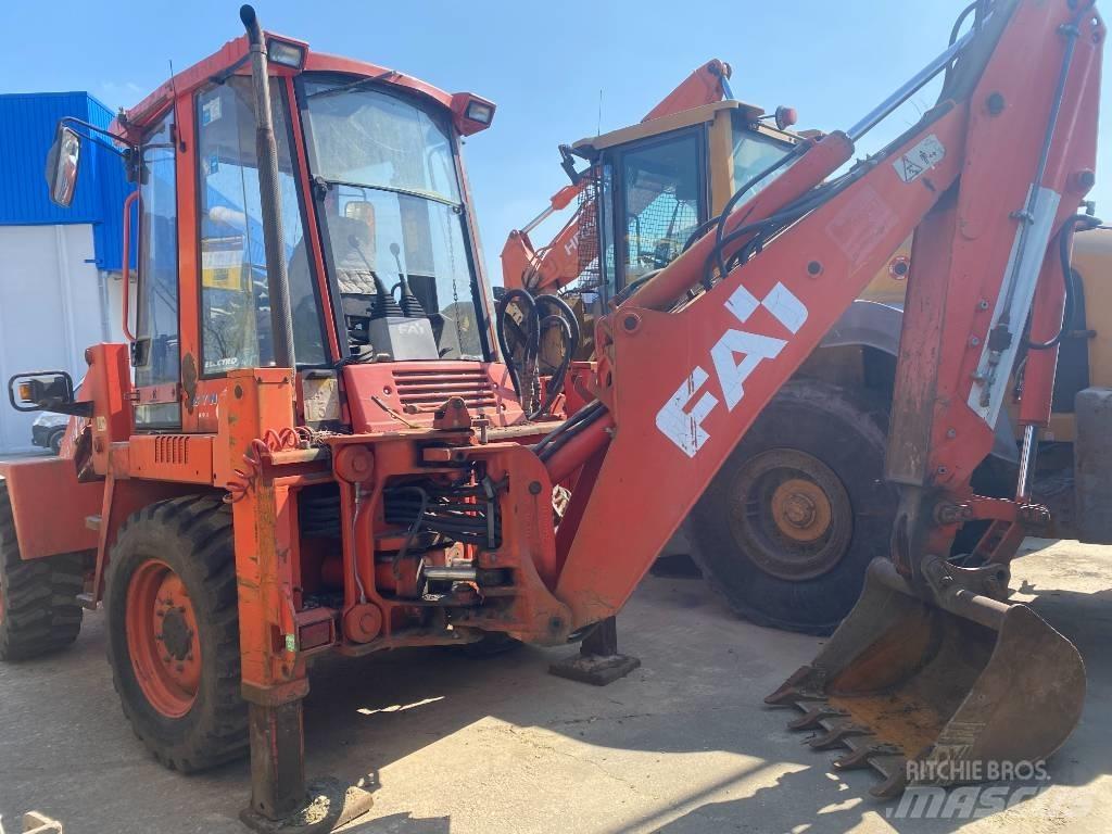 Fai KOMATSU 595s Koparko-ładowarki