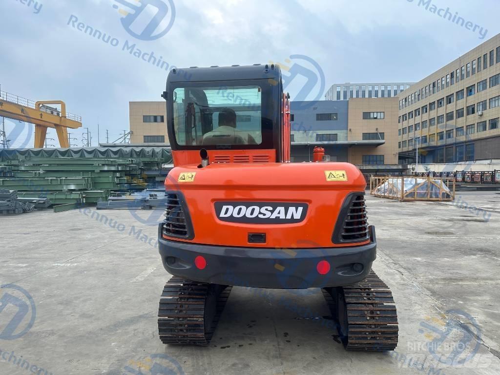 Doosan DX 60 Minikoparki