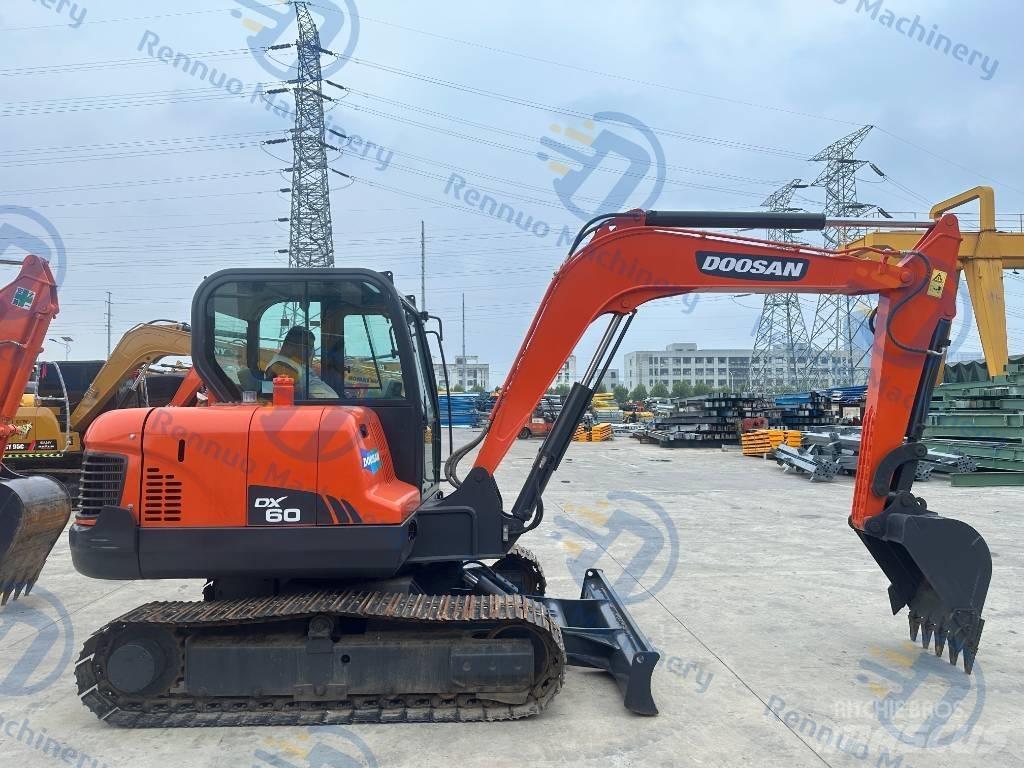 Doosan DX 60 Minikoparki