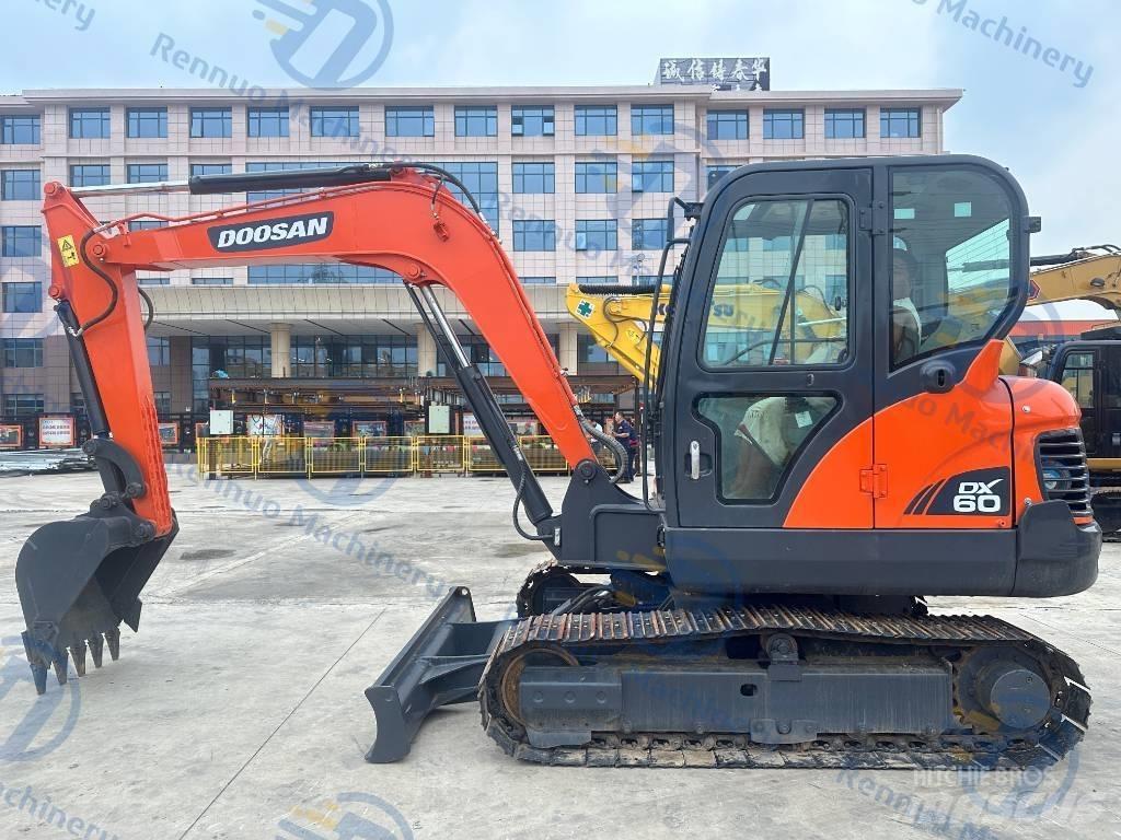 Doosan DX 60 Minikoparki