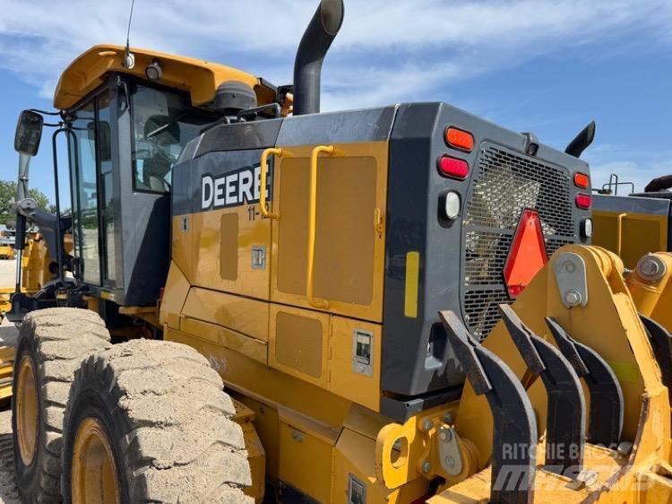 DEERE 772GP Równiarki