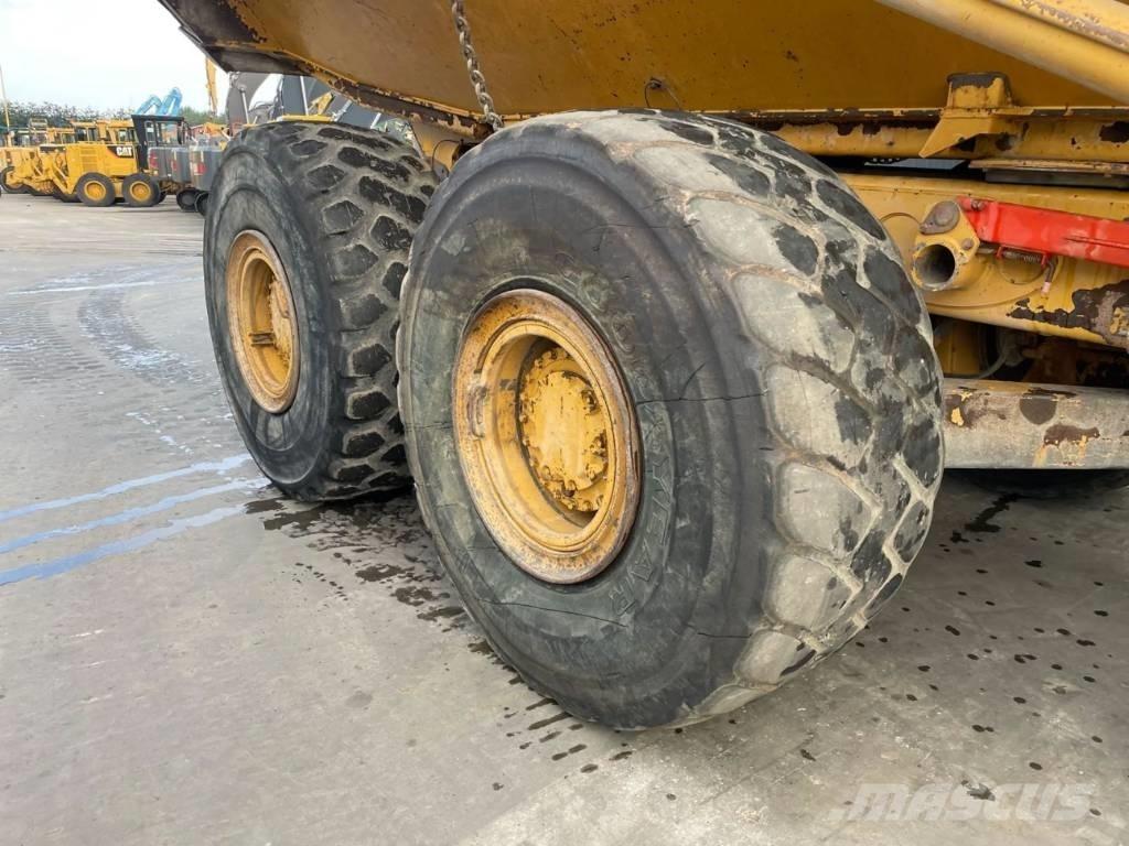 CAT 735 Wozidła przegubowe
