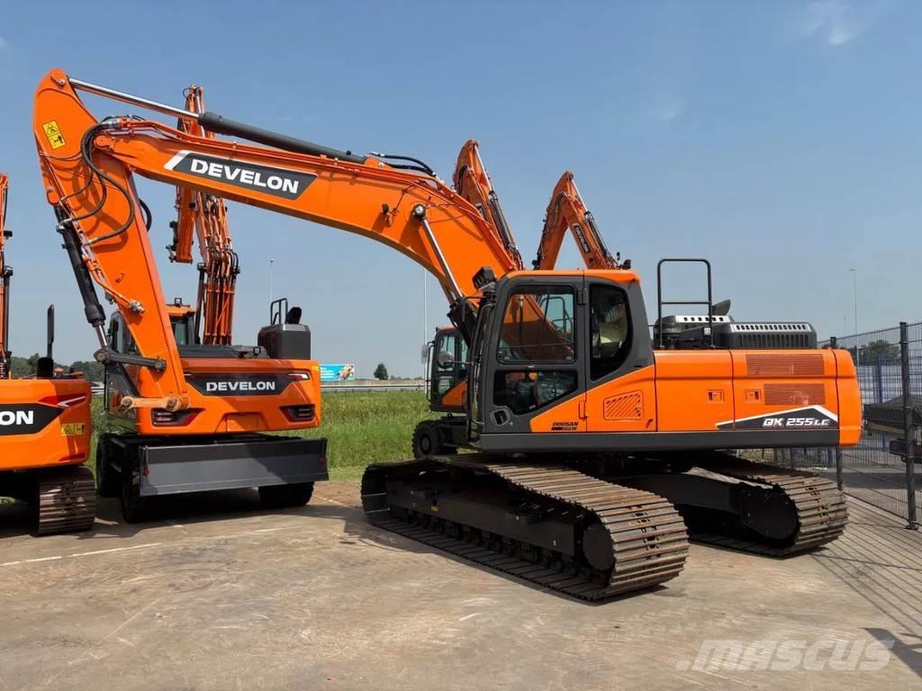 Develon DX255LC-7 Koparki gąsienicowe