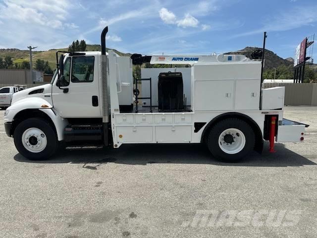 International 4300 Pojazdy komunalne