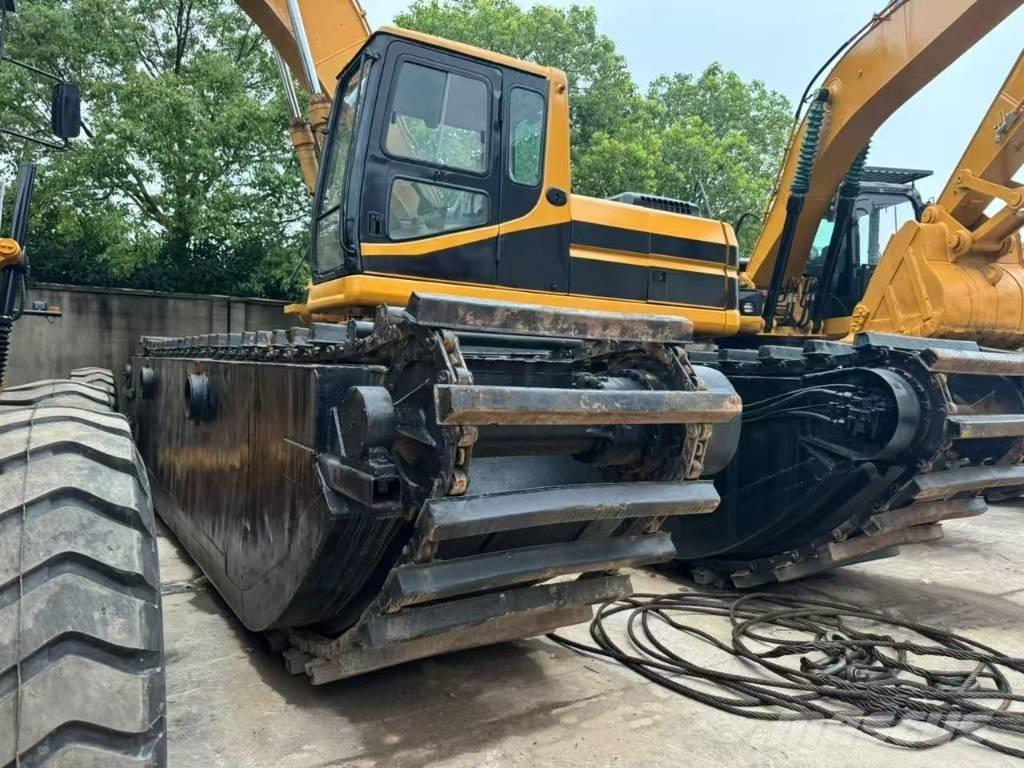 CAT 320 B Koparki pływające - amfibie