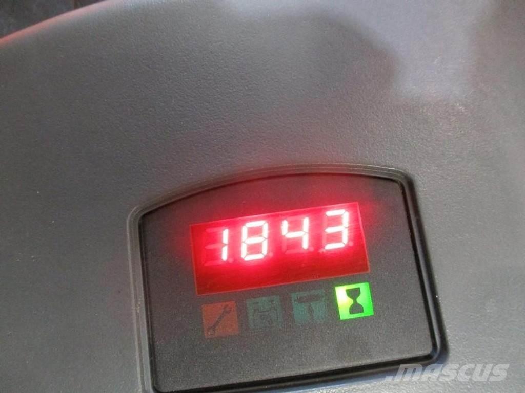 BT SPE120 XRD Wózki widłowe unoszące z platformą dla operatora