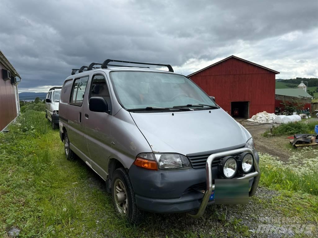 Toyota Hiace 4x4 Busy / Vany