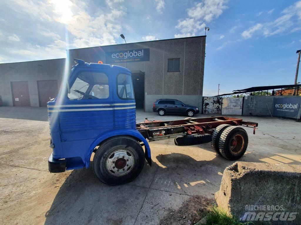 Pegaso COMET 1090 Pojazdy pod zabudowę
