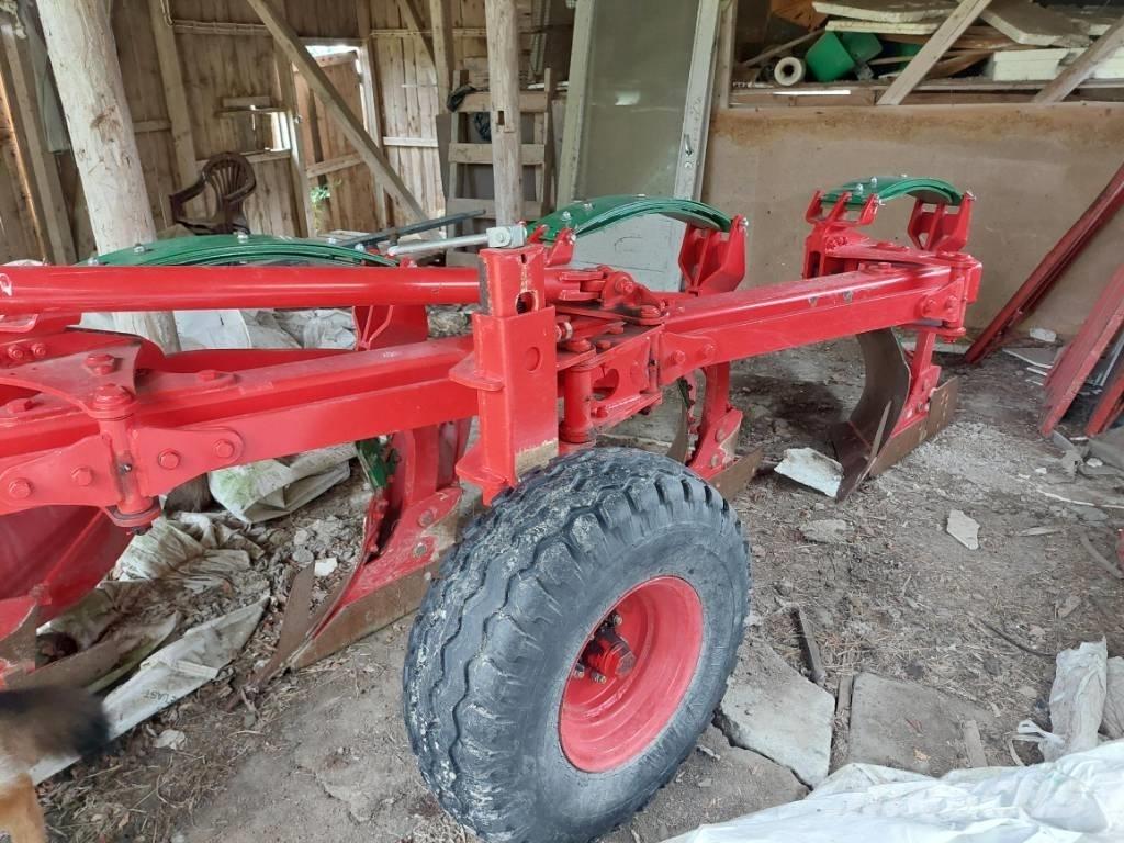 Unia TUR VARIO 5 R Pługi