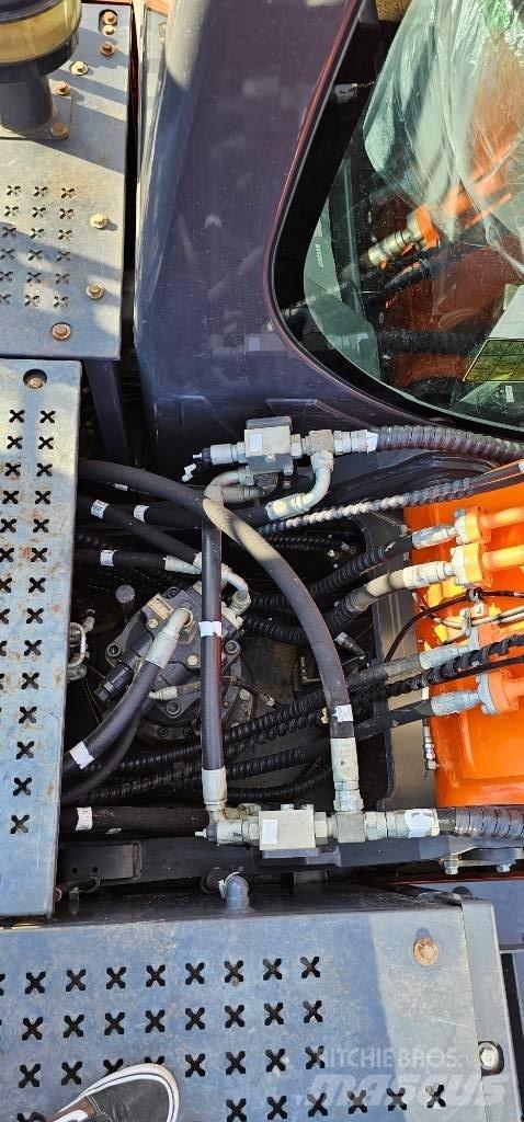 Doosan DX 225 Koparki gąsienicowe
