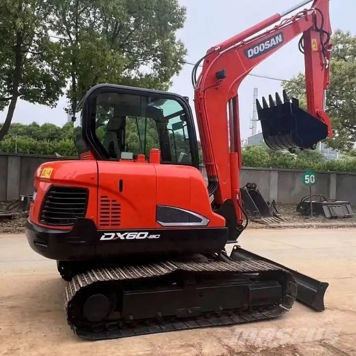 Doosan DX60-9C Minikoparki
