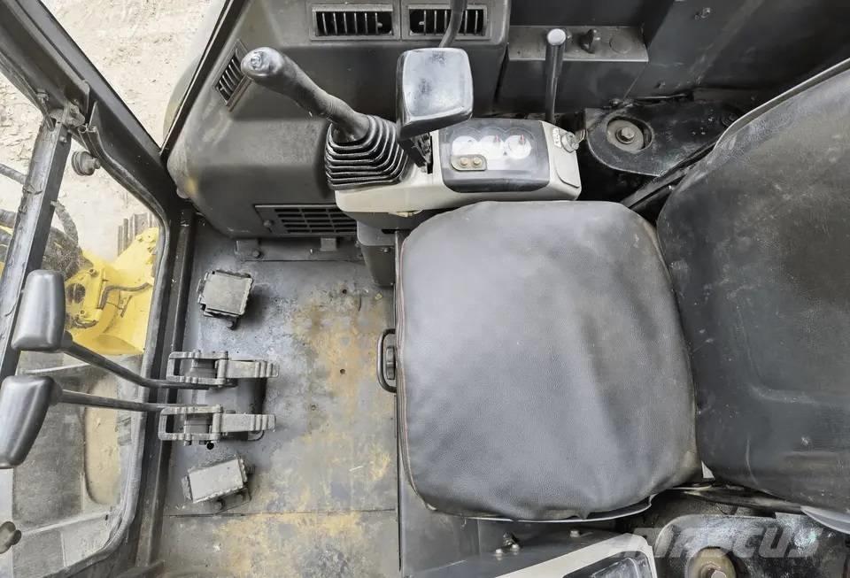 Komatsu PC35 Minikoparki